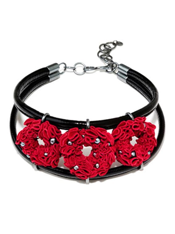 Three Rose Necklace